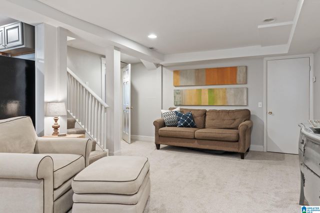 3226 CLIFF ROAD S, Birmingham, AL 35205