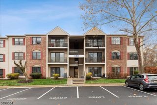 255 Hampshire Ct, Piscataway Twp., NJ 08854