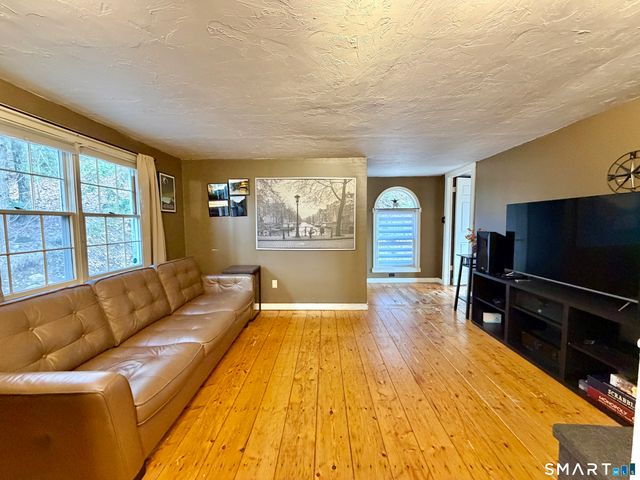 45 Breaults Landing Road, Thompson, CT 06277