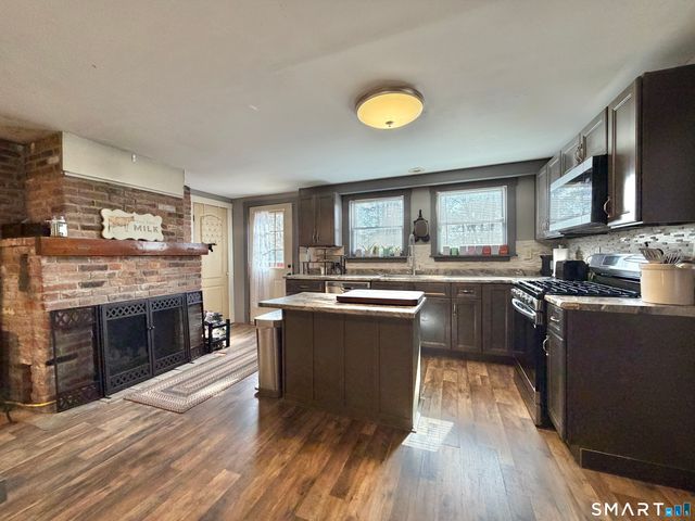 45 Breaults Landing Road, Thompson, CT 06277