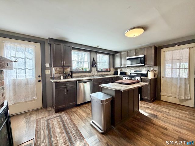 45 Breaults Landing Road, Thompson, CT 06277