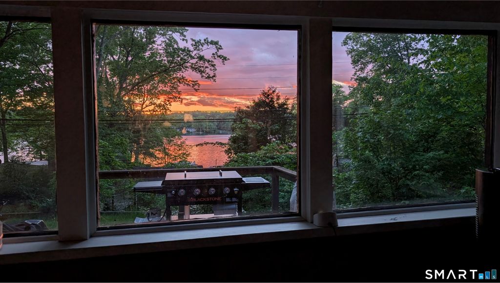 45 Breaults Landing Road, Thompson, CT 06277