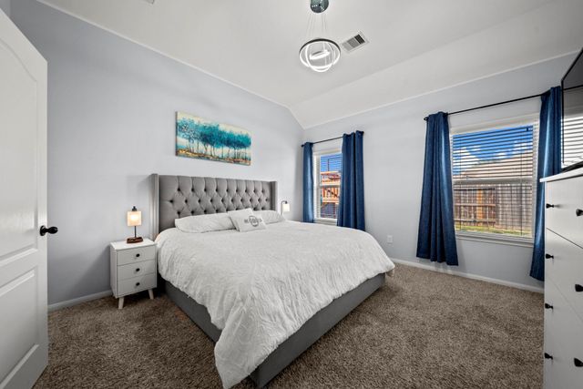 2611 Winding Creek Way, Conroe, TX 77385