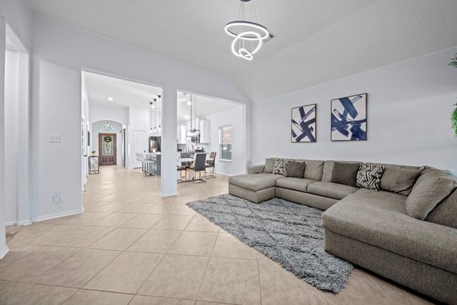 2611 Winding Creek Way, Conroe, TX 77385