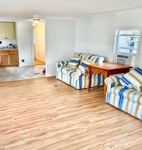 6 Boe Road, Holderness, NH 03245