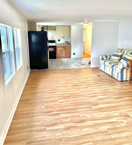 6 Boe Road, Holderness, NH 03245