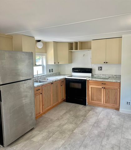 6 Boe Road, Holderness, NH 03245