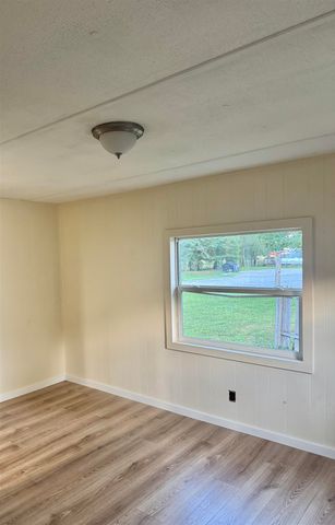 6 Boe Road, Holderness, NH 03245