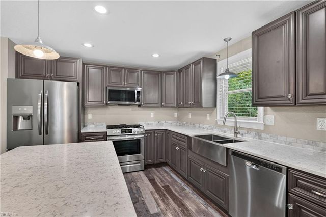 821A N Liberty Spring RD, Suffolk, VA 23434