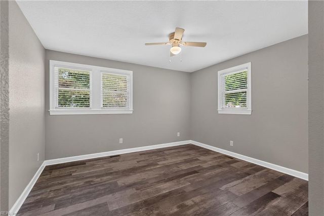 821A N Liberty Spring RD, Suffolk, VA 23434