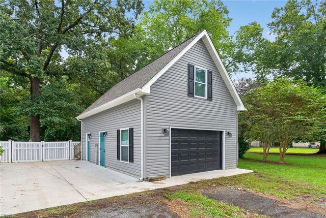 821A N Liberty Spring RD, Suffolk, VA 23434