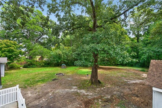 821A N Liberty Spring RD, Suffolk, VA 23434