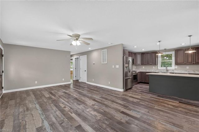 821A N Liberty Spring RD, Suffolk, VA 23434