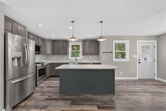 821A N Liberty Spring RD, Suffolk, VA 23434