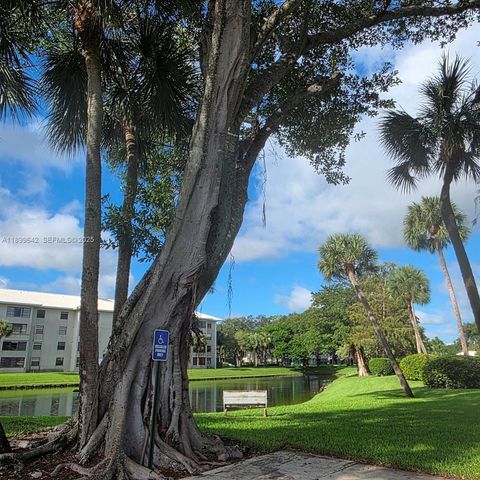 6073 Balboa Circle 204, Boca Raton, FL 33433