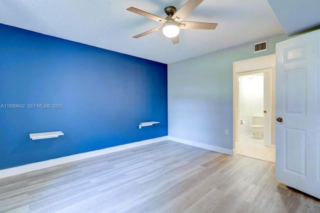 6073 Balboa Circle 204, Boca Raton, FL 33433