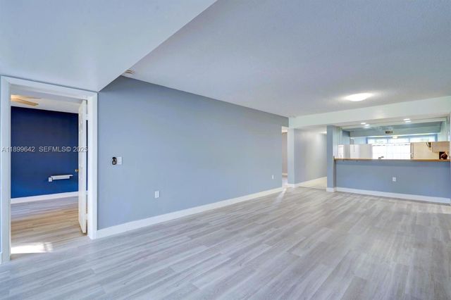 6073 Balboa Circle 204, Boca Raton, FL 33433