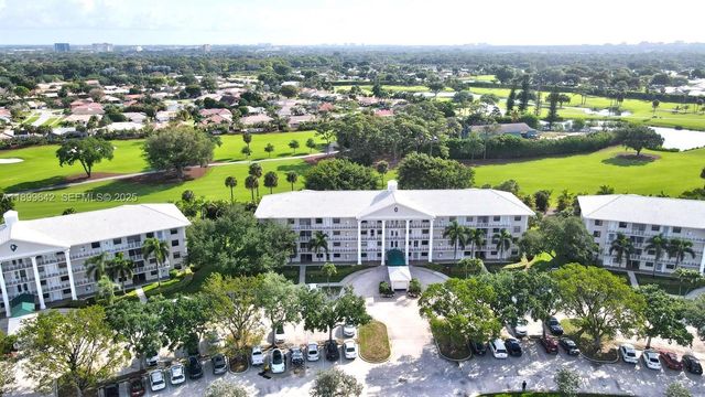 6073 Balboa Circle 204, Boca Raton, FL 33433