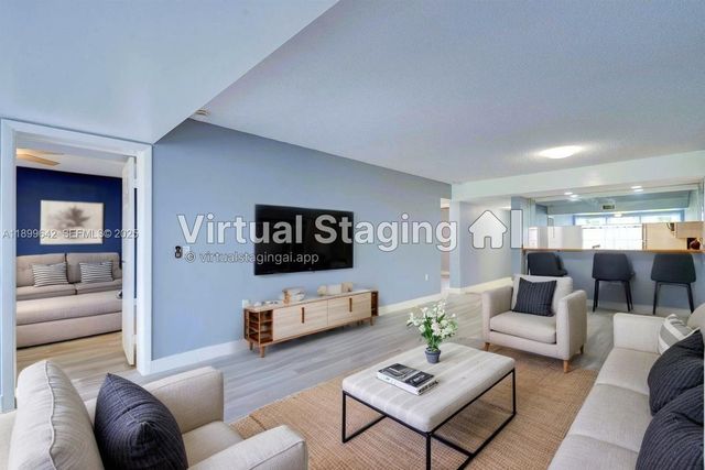 6073 Balboa Circle 204, Boca Raton, FL 33433