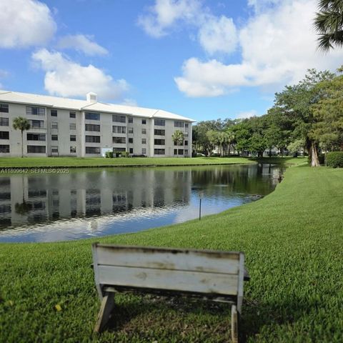 6073 Balboa Circle 204, Boca Raton, FL 33433