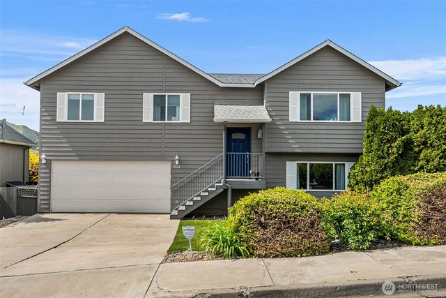 712 S Lexington Place, East Wenatchee, WA 98802