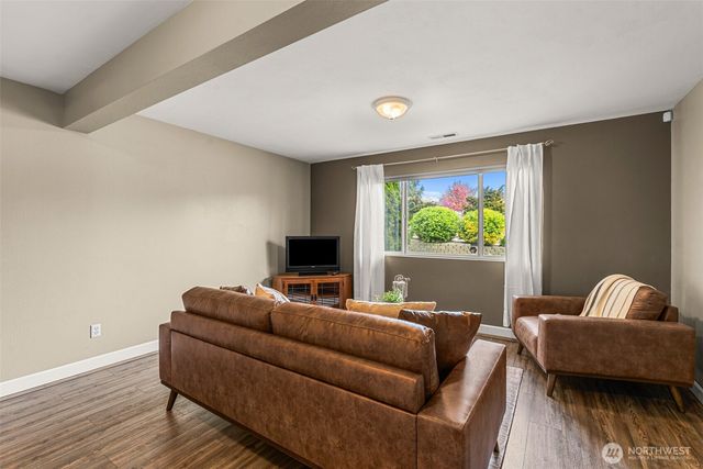 712 S Lexington Place, East Wenatchee, WA 98802