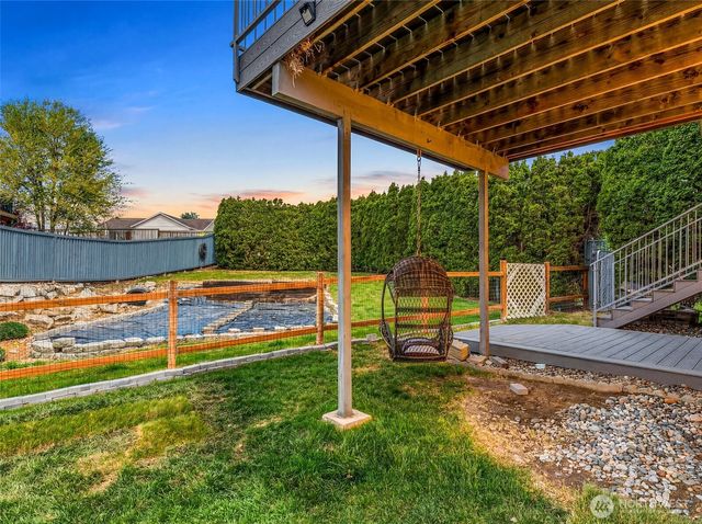 712 S Lexington Place, East Wenatchee, WA 98802