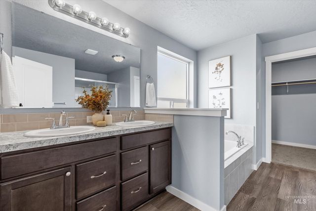 19263 Crazy Bear Way, Caldwell, ID 83605