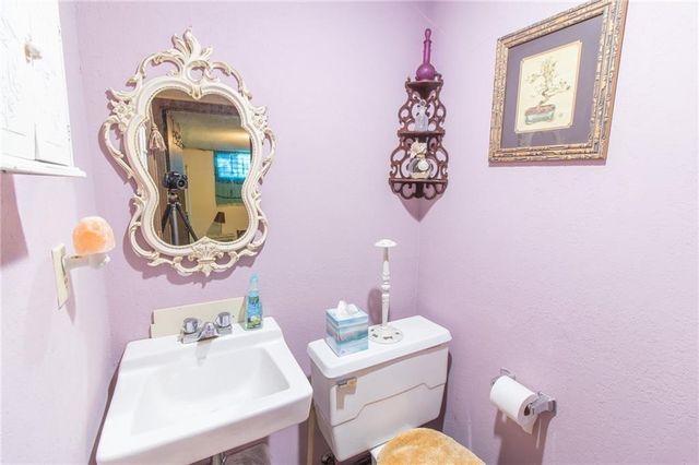 9028 E 96Th Terrace, Kansas City, MO 64134