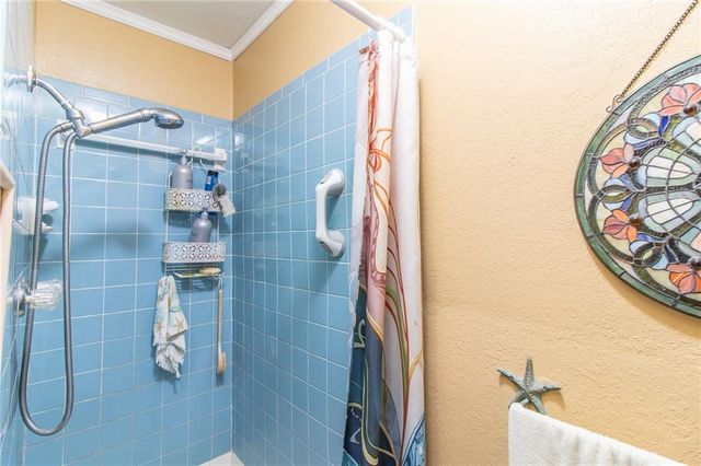 9028 E 96Th Terrace, Kansas City, MO 64134