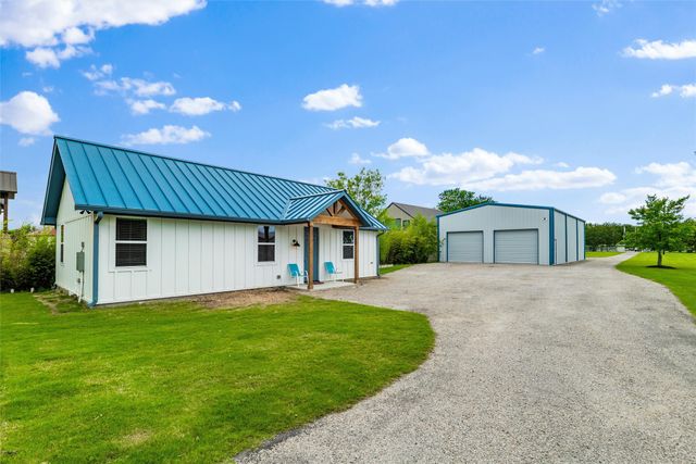 6625 Sandy Beach Road, Azle, TX 76020