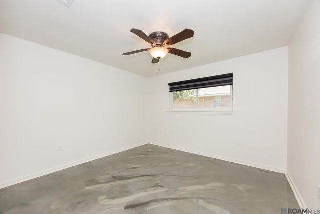 12424 Mollylea Dr, Baton Rouge, LA 70815