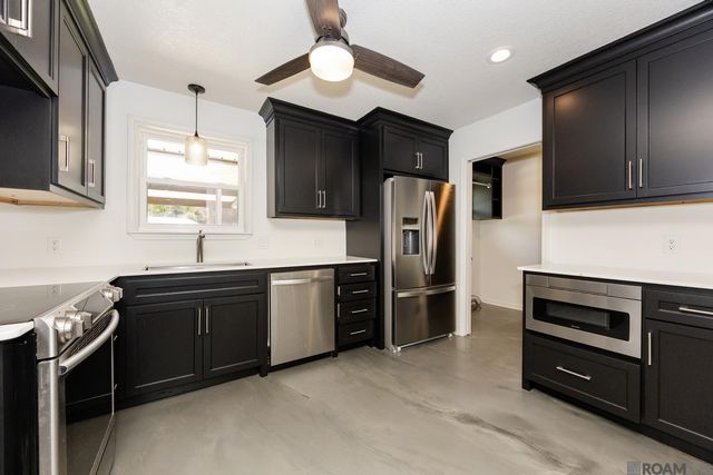 12424 Mollylea Dr, Baton Rouge, LA 70815