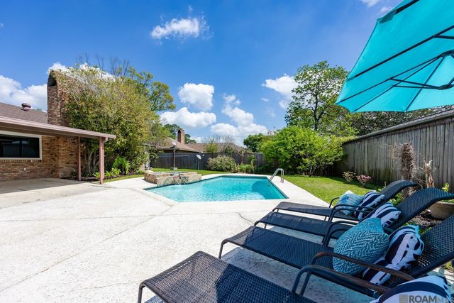 12424 Mollylea Dr, Baton Rouge, LA 70815