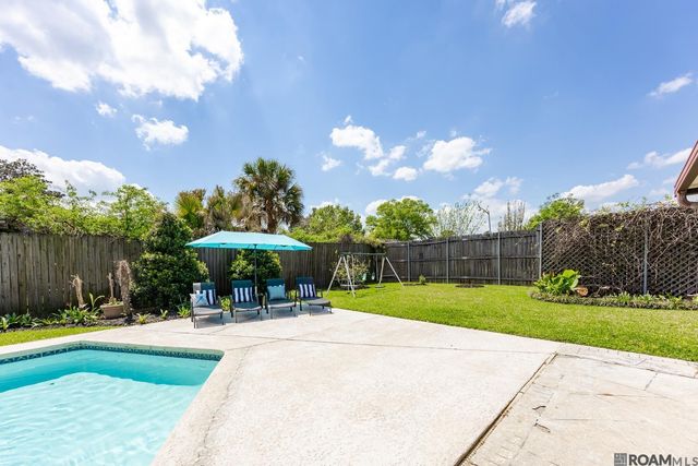 12424 Mollylea Dr, Baton Rouge, LA 70815