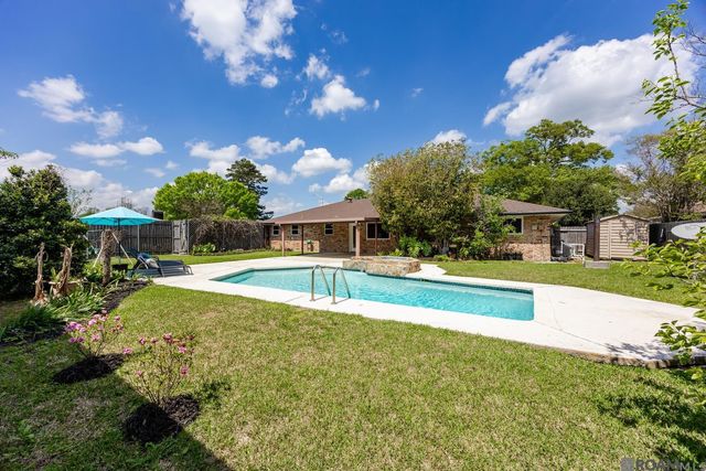 12424 Mollylea Dr, Baton Rouge, LA 70815