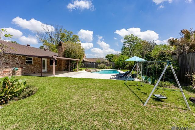 12424 Mollylea Dr, Baton Rouge, LA 70815