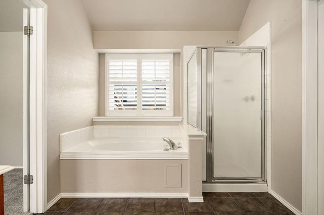 707 Thrush DR, Leander, TX 78641