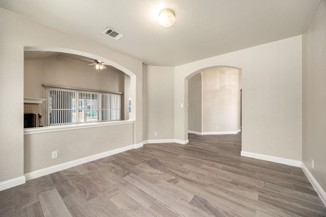 707 Thrush DR, Leander, TX 78641