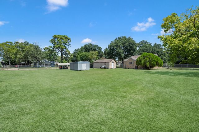 405 Missouri Street, Liberty, TX 77575