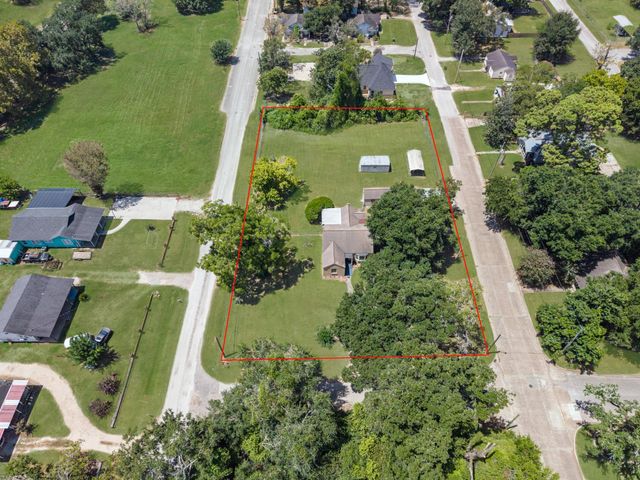 405 Missouri Street, Liberty, TX 77575