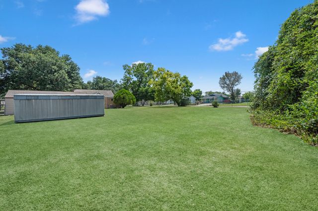405 Missouri Street, Liberty, TX 77575