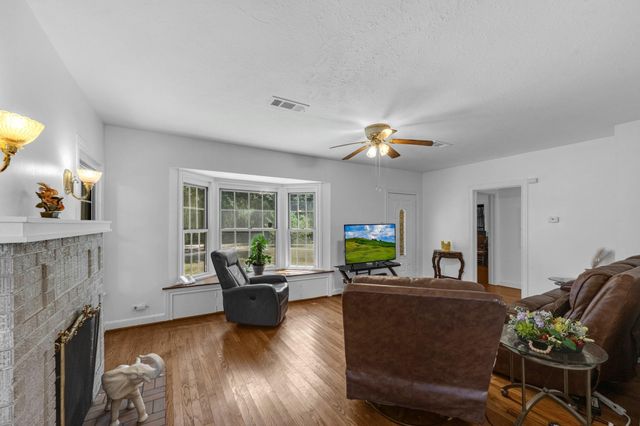 405 Missouri Street, Liberty, TX 77575