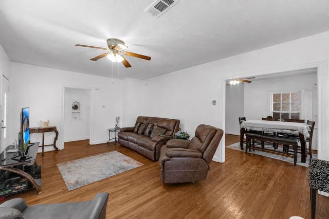 405 Missouri Street, Liberty, TX 77575