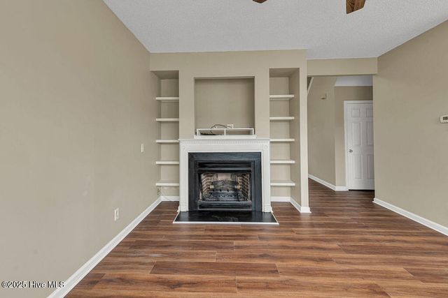 106 Briar Hollow Drive, Jacksonville, NC 28540