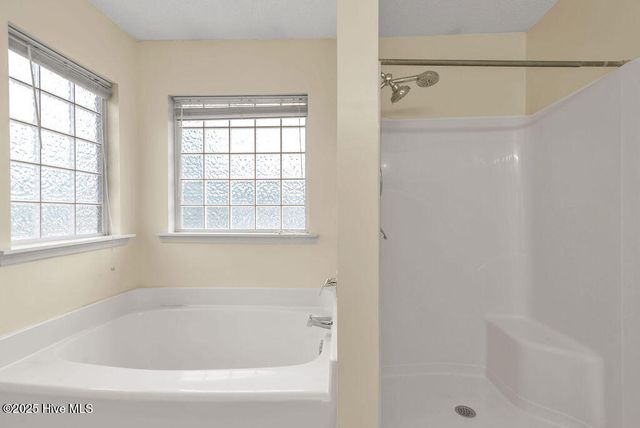 106 Briar Hollow Drive, Jacksonville, NC 28540