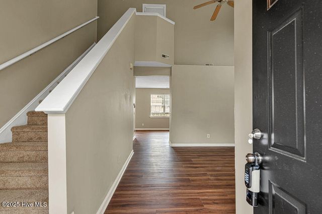 106 Briar Hollow Drive, Jacksonville, NC 28540