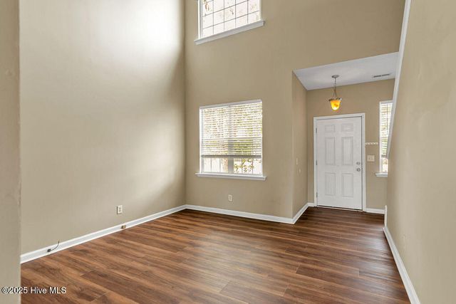 106 Briar Hollow Drive, Jacksonville, NC 28540