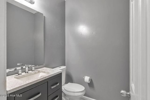 106 Briar Hollow Drive, Jacksonville, NC 28540