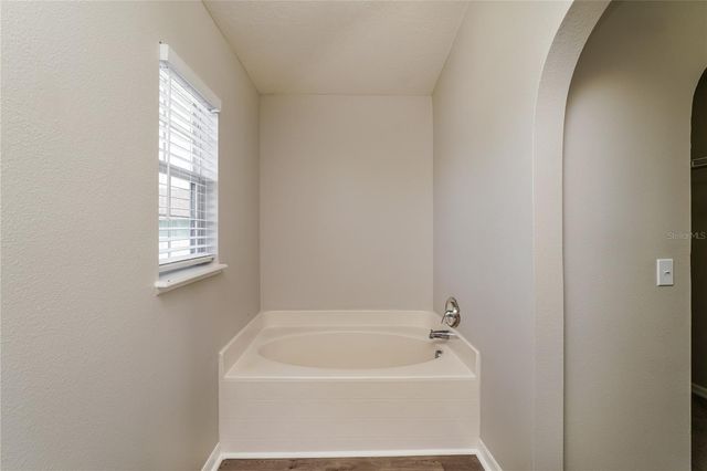 517 RIDGES DRIVE, Dundee, FL 33838